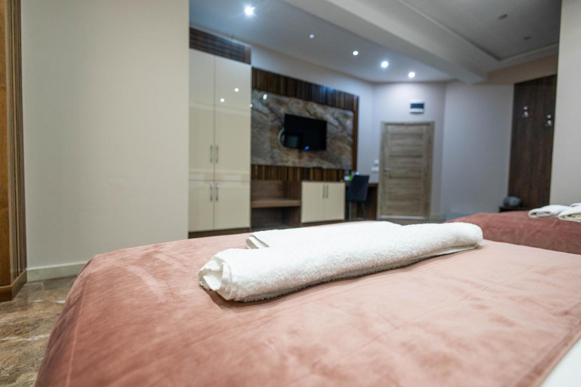 Aqua Spa Termale Novi Pazar Exteriör bild